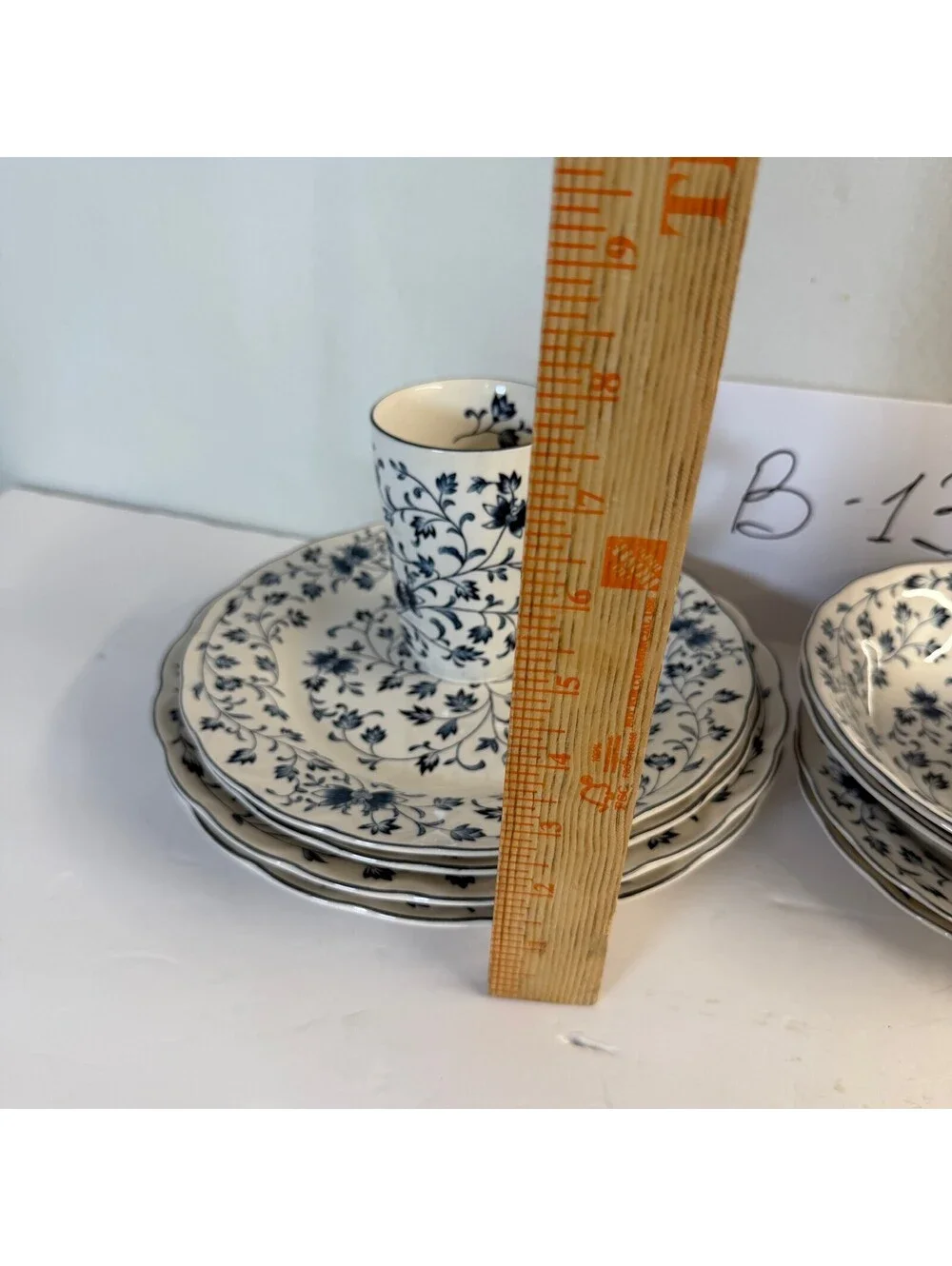 Nikko Fine Tableware Blue Floral Porcelain Set - 8 Pieces - Storage Location B-1